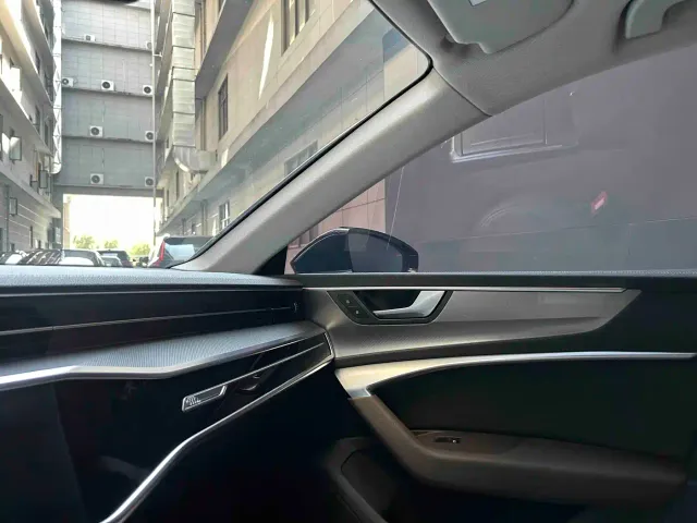 Audi A7L — Фото автомобиля 21