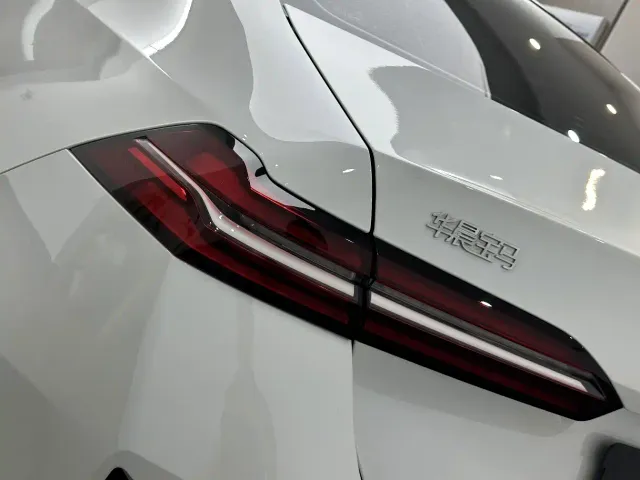 BMW 5 Series — Фото автомобиля 21