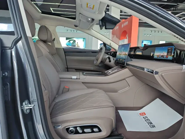 Stelato S9T — Фото автомобиля 10
