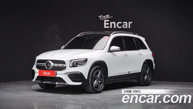 Фотография автомобиля — Mercedes-Benz GLB-Class