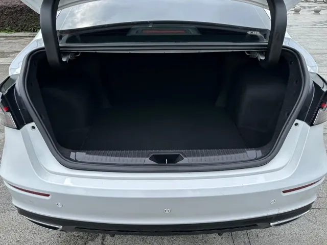 Chery Arrizo 5 PLUS — Фото автомобиля 24