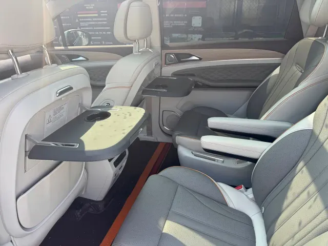 Dongfeng Fengxing Fengxing Yacht 2022 1.5T DCT Wave Chaser Edition — Фото автомобиля 12