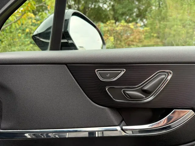 Lincoln Corsair — Фото автомобиля 13