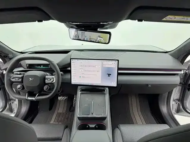 Xpeng P7 — Фото автомобиля 2