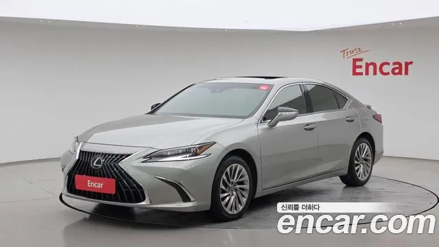 Фотография автомобиля — Lexus ES 7th Gen