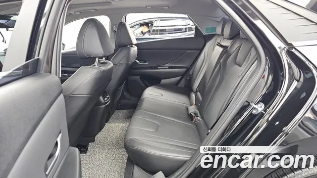 Hyundai Avante — Фото автомобиля 16