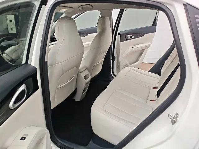 Geely Starry Wish — Фото автомобиля 7