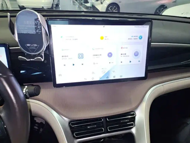 BYD Song Pro — Фото автомобиля 12