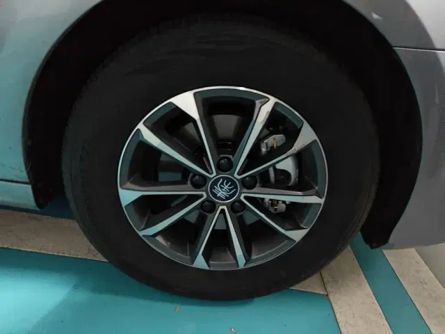 BYD Qin PLUS — Фото автомобиля 25
