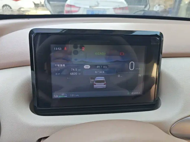 Wuling Hongguang Mini EV — Фото автомобиля 11
