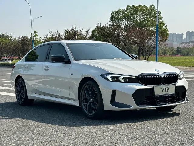 BMW 3 Series — Фото автомобиля 3