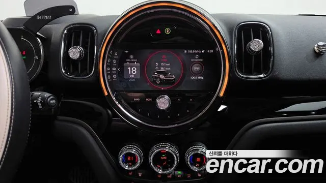 MINI Countryman — Фото автомобиля 14