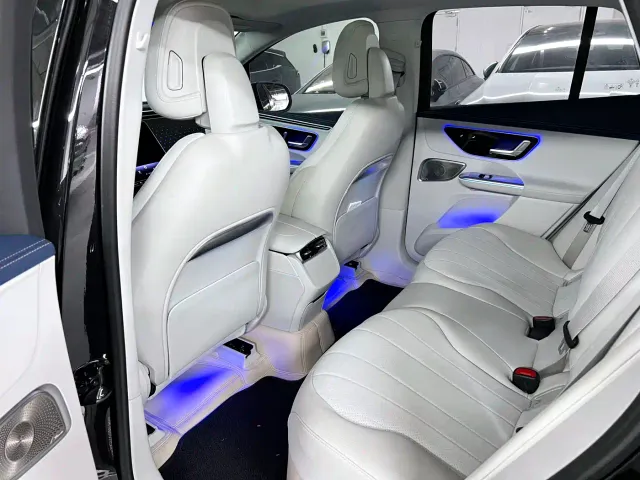 Mercedes-Benz EQE SUV — Фото автомобиля 10