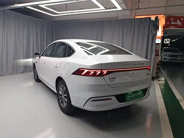 BYD Qin PLUS — Фото автомобиля 4