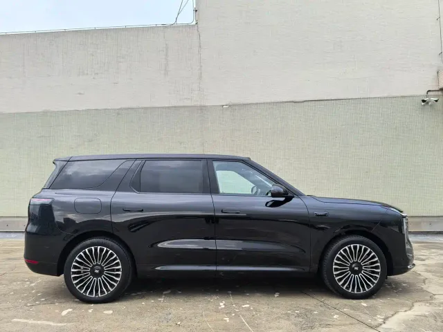 IM Motors LS8 — Фото автомобиля 13