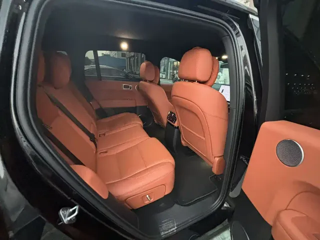 Li Auto L6 — Фото автомобиля 6