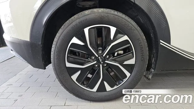 Kia EV6 — Фото автомобиля 5