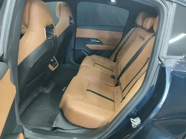 Mazda EZ-6 — Фото автомобиля 16