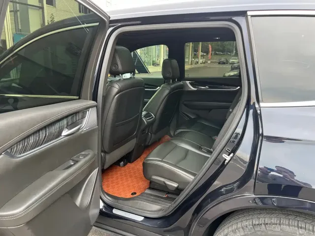 Cadillac XT6 — Фото автомобиля 12