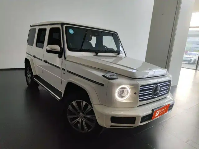 Фотография автомобиля — Mercedes-Benz G-Class