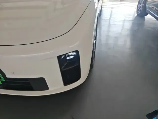 Li Auto Li Auto i6 2025 2WD Base Model — Фото автомобиля 23