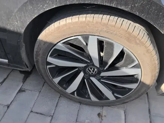 Volkswagen Passat — Фото автомобиля 5