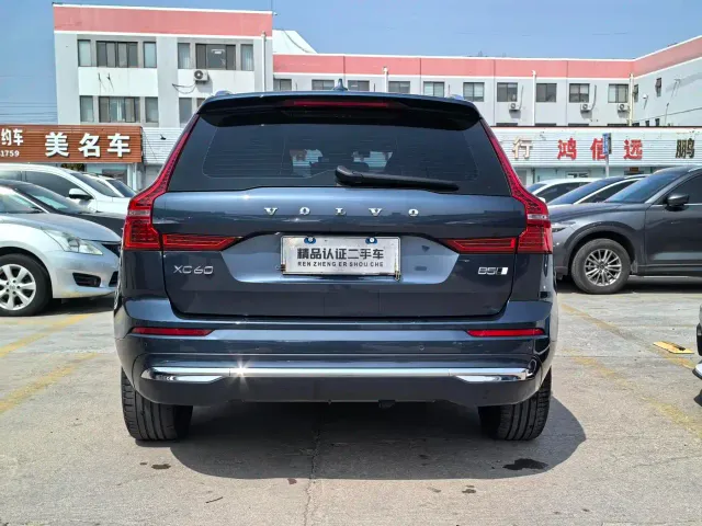 Volvo XC60 — Фото автомобиля 5