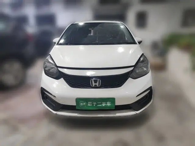 Honda Fit — Фото автомобиля 2