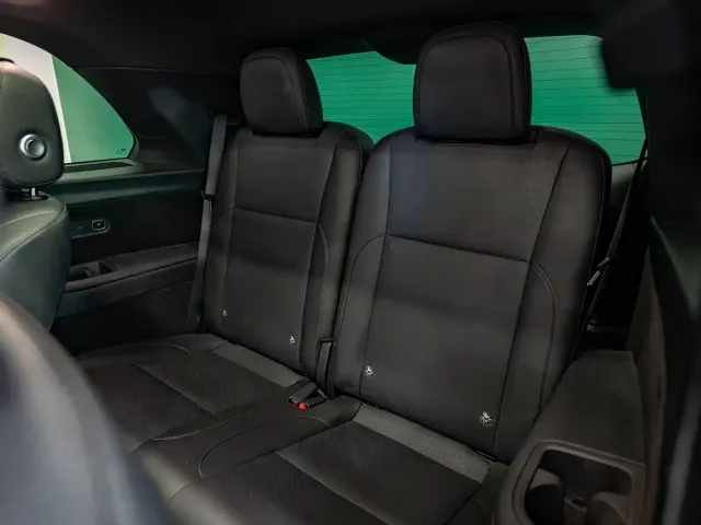 Li Auto L8 — Фото автомобиля 5