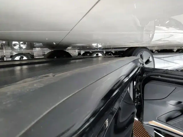 Tesla Model 3 — Фото автомобиля 21