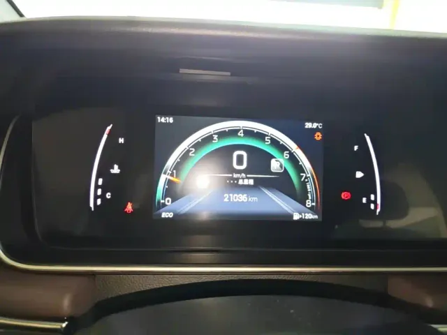 GAC Trumpchi M6 — Фото автомобиля 11
