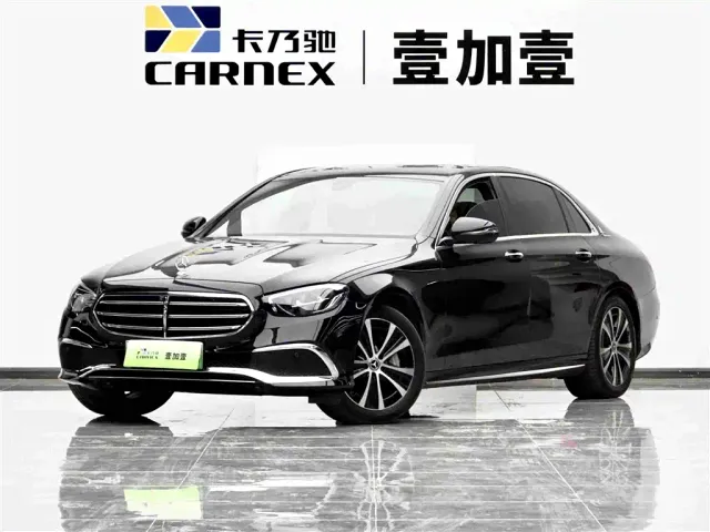 Фотография автомобиля — Mercedes-Benz E-Class