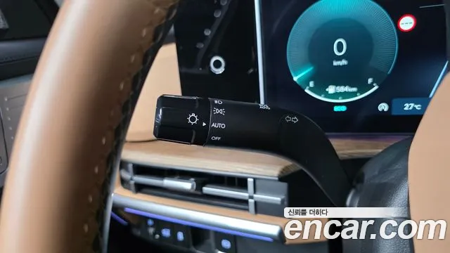Hyundai Santafe Santa Fe (MX5) Бензин 2.5T 2WD — Фото автомобиля 26