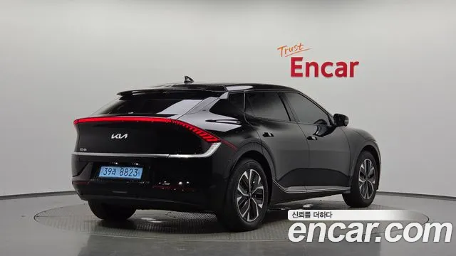 Фотография автомобиля — Kia EV6