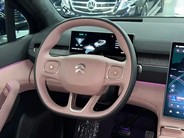 Nio EC6 — Фото автомобиля 13