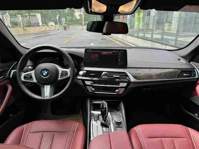 BMW 5 Series — Фото автомобиля 7