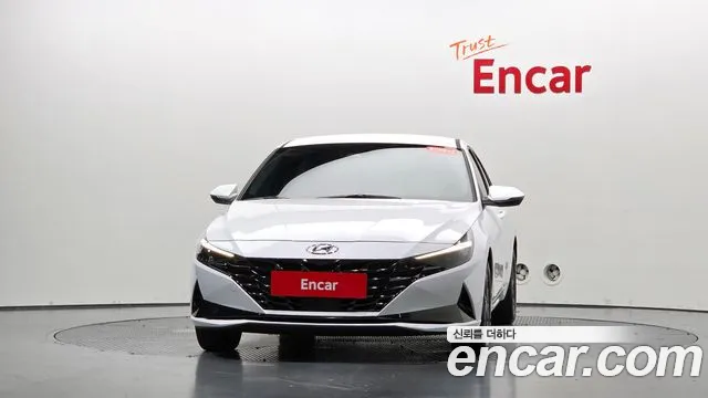 Hyundai Avante CN7 — Фото автомобиля 2