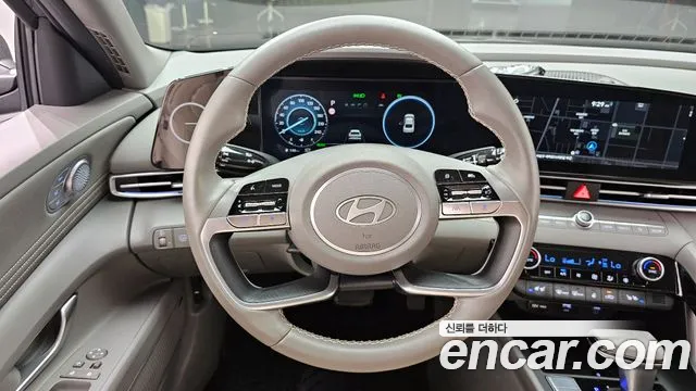 Hyundai AVANTE — Фото автомобиля 10