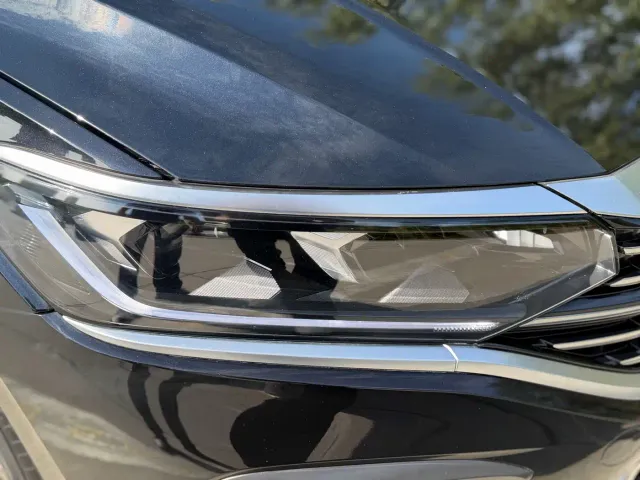 Volkswagen Passat — Фото автомобиля 4