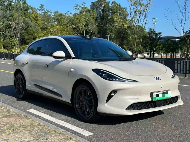IM Motors LS6 — Фото автомобиля 3