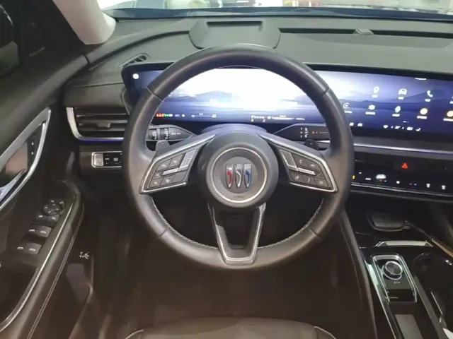 Buick Envision Plus — Фото автомобиля 10