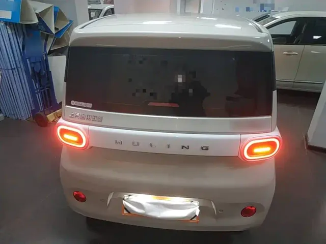 Wuling Hongguang Mini EV — Фото автомобиля 5