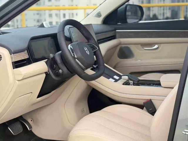 Aito M7 — Фото автомобиля 11
