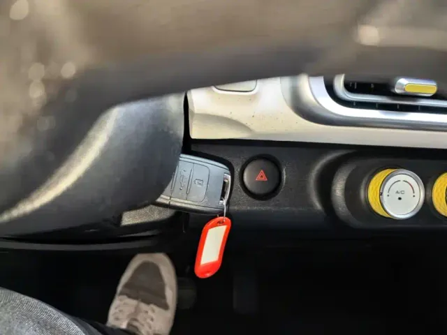 Wuling Hongguang Mini EV — Фото автомобиля 8
