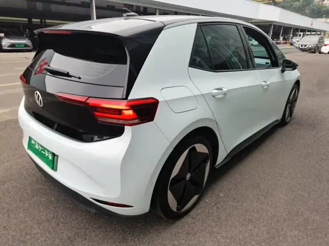 Volkswagen ID.3 — Фото автомобиля 6