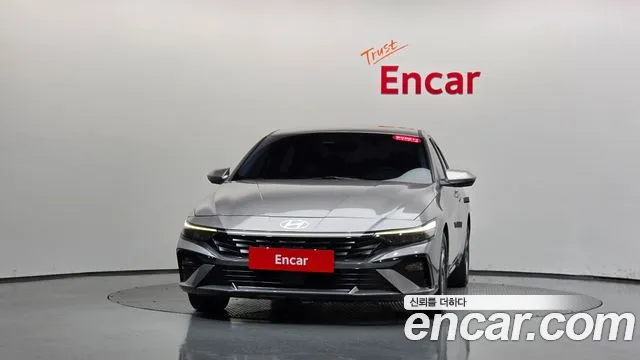 Hyundai Avante — Фото автомобиля 3
