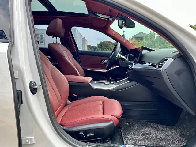 BMW 3 Series — Фото автомобиля 12