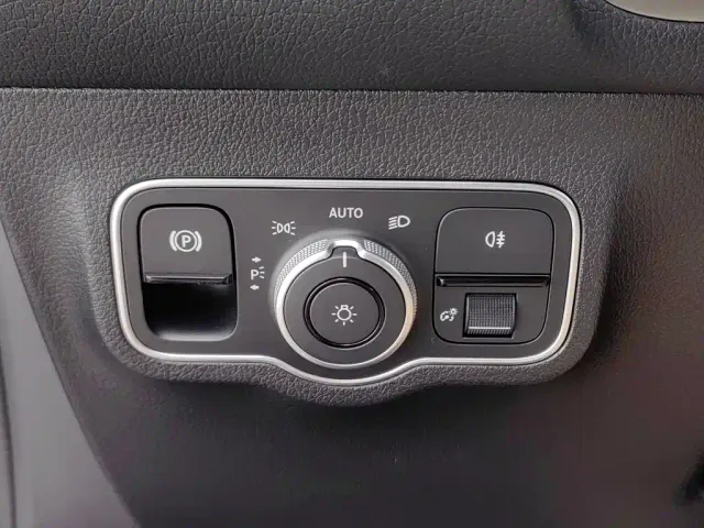 Mercedes-Benz GLB-Class — Фото автомобиля 21