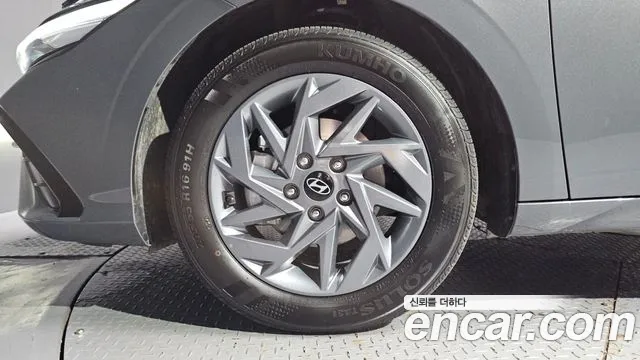Hyundai Avante CN7 — Фото автомобиля 5