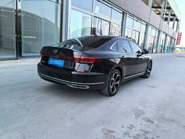 Volkswagen Passat — Фото автомобиля 6